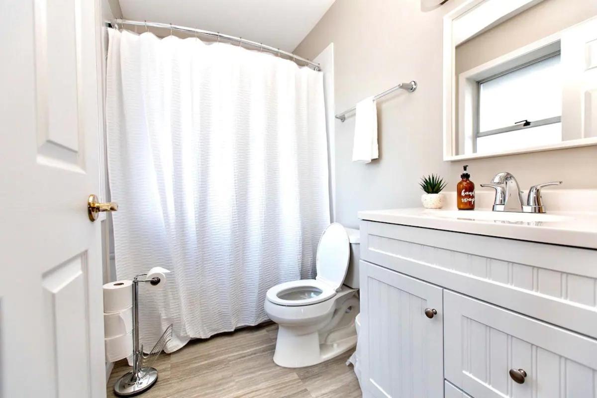 Stunning Home With Amazing Views Near The City Victoria Luaran gambar