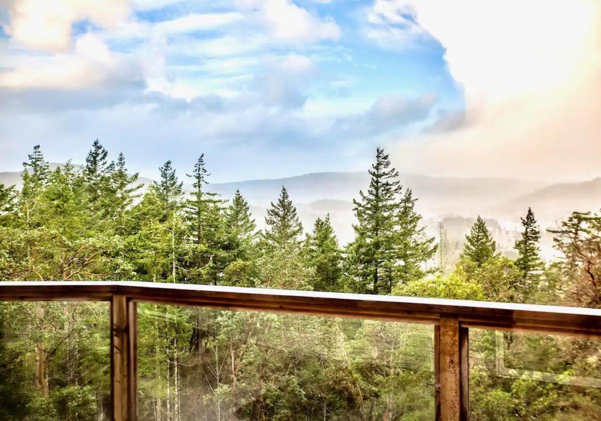 Stunning Home With Amazing Views Near The City Victoria Luaran gambar